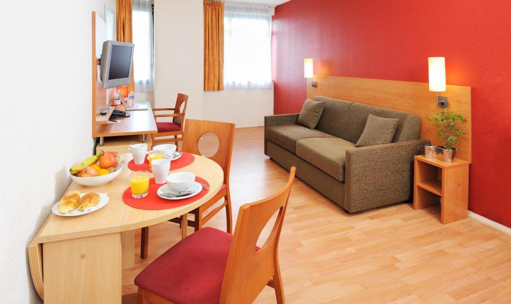 Sejours & Affaires Rennes De Bretagne Aparthotel Exteriör bild